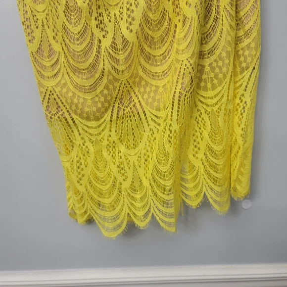 Dress The PopulationOne Shoulder Lace Sheath Yellow Dress Size: S